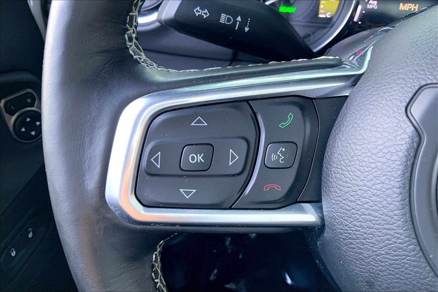 Used 2022 Jeep Wrangler Unlimited Sahara w/ Cold Weather Group AWD/4WD image 20