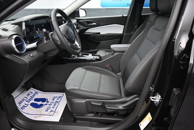 New 2026 Chevrolet Trax LT w/ Driver Confidence Package FWD image 12