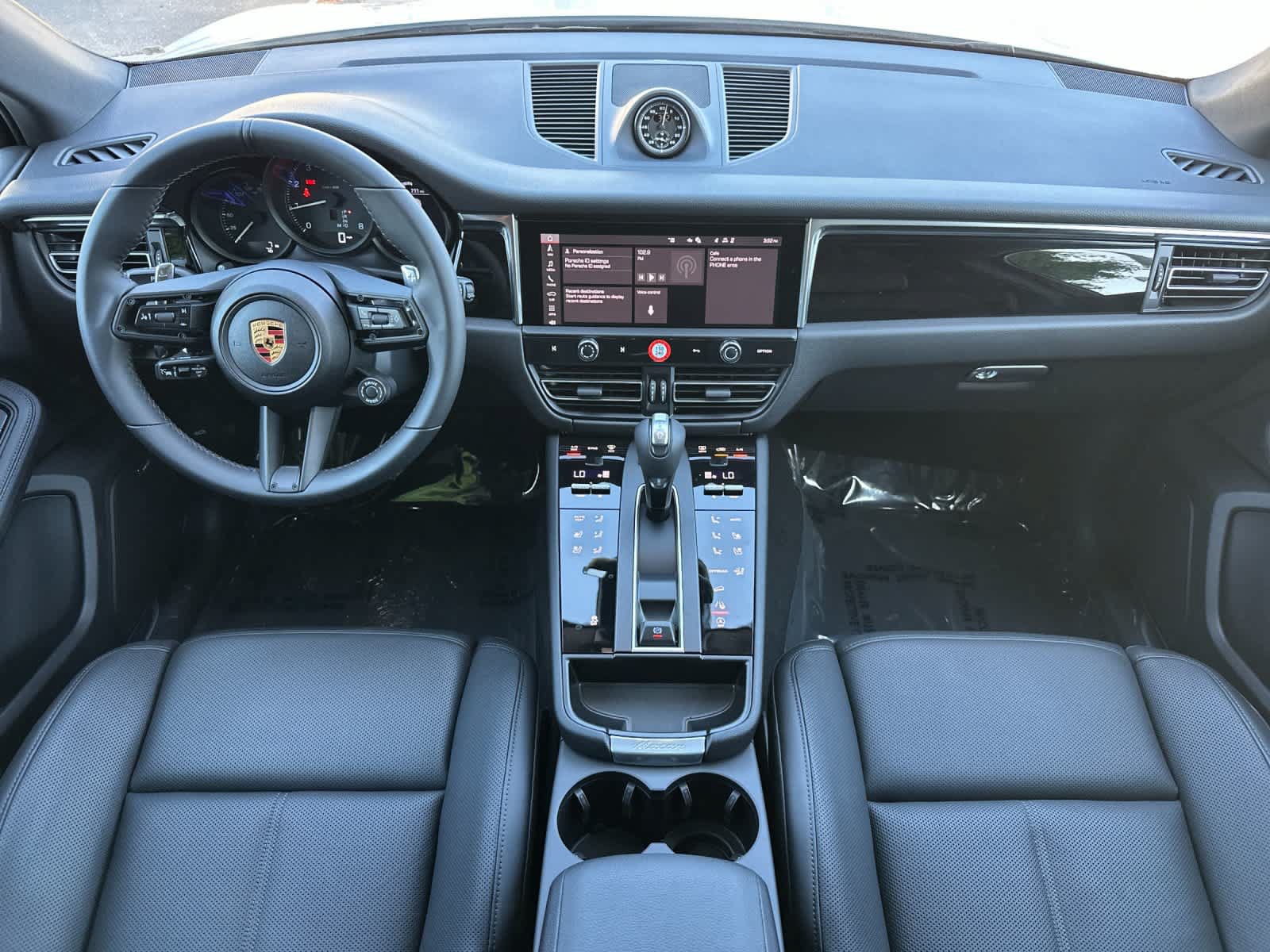 New 2026 Porsche Macan AWD/4WD image 6