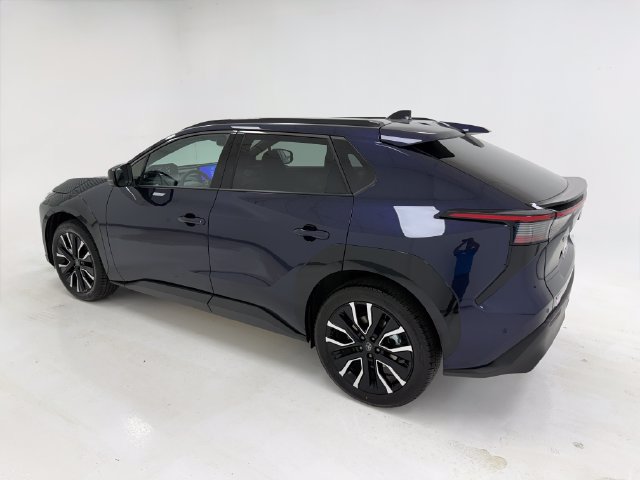 New 2027 Toyota bZ FWD image 37