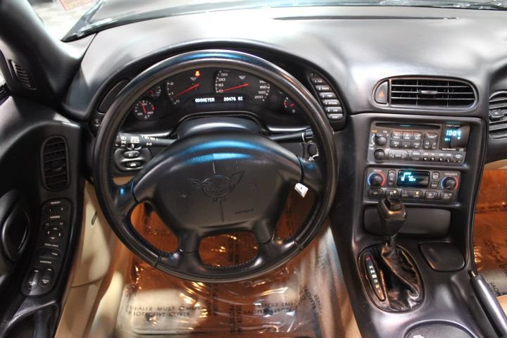 Used 2001 Chevrolet Corvette Coupe w/ Preferred Equipment Group1 RWD image 20