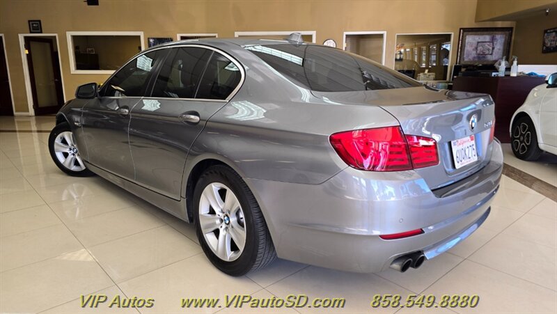 Used 2012 BMW 528i Sedan RWD image 3