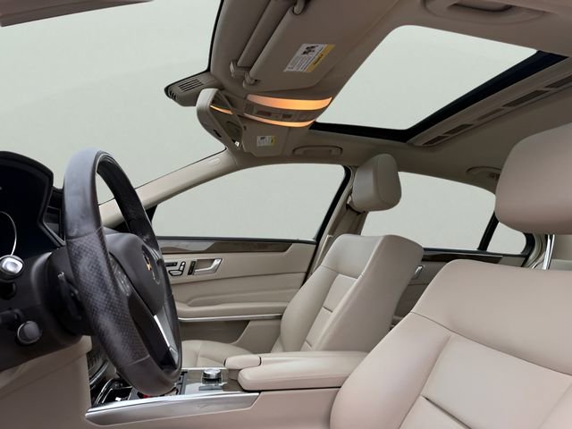Used 2014 Mercedes-Benz E 350 4MATIC Sedan image 16