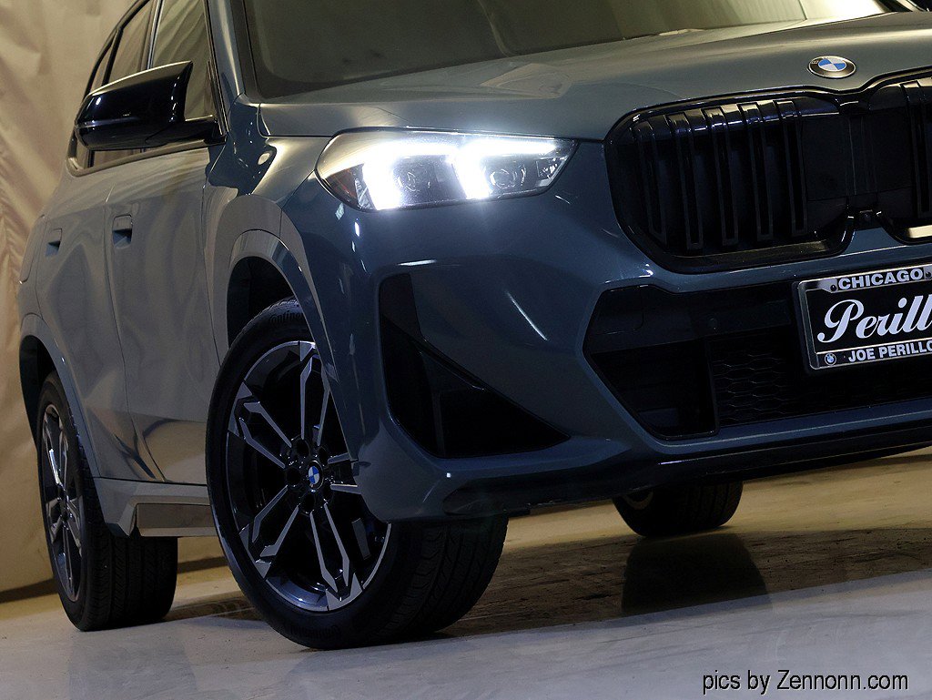 Certified 2024 BMW X1 M35i w/ Premium Package image 4