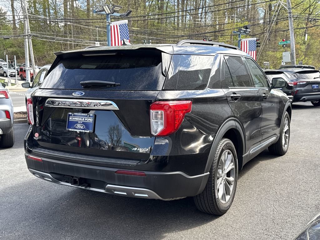 Used 2023 Ford Explorer XLT w/ Equipment Group 202A AWD/4WD image 3