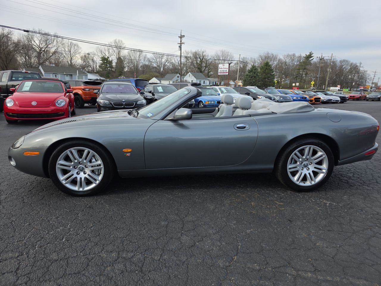 Used 2004 Jaguar XK8 Convertible image 19