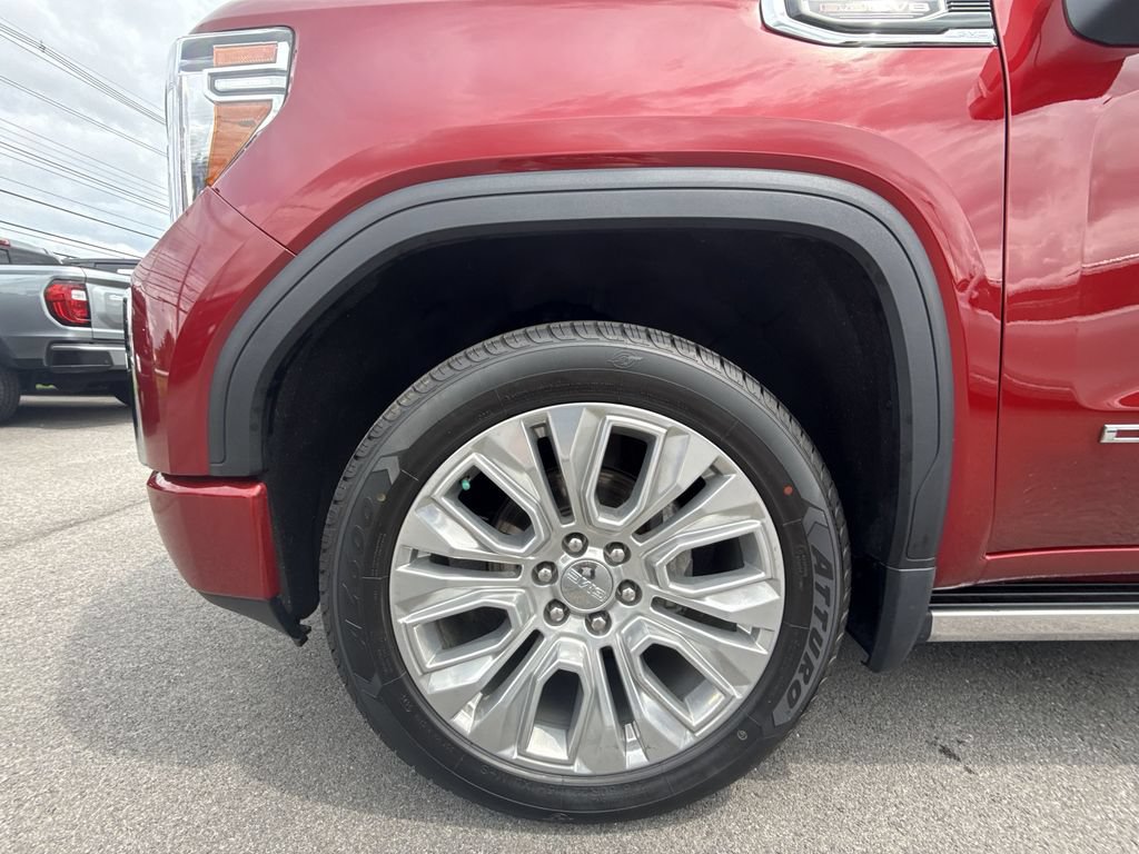 Used 2022 GMC Sierra 1500 Denali w/ Denali Premium Package AWD/4WD image 10
