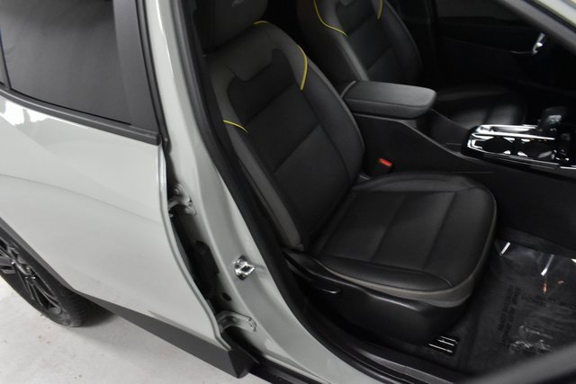 Used 2025 Chevrolet Trax ACTIV w/ Driver Confidence Package image 15