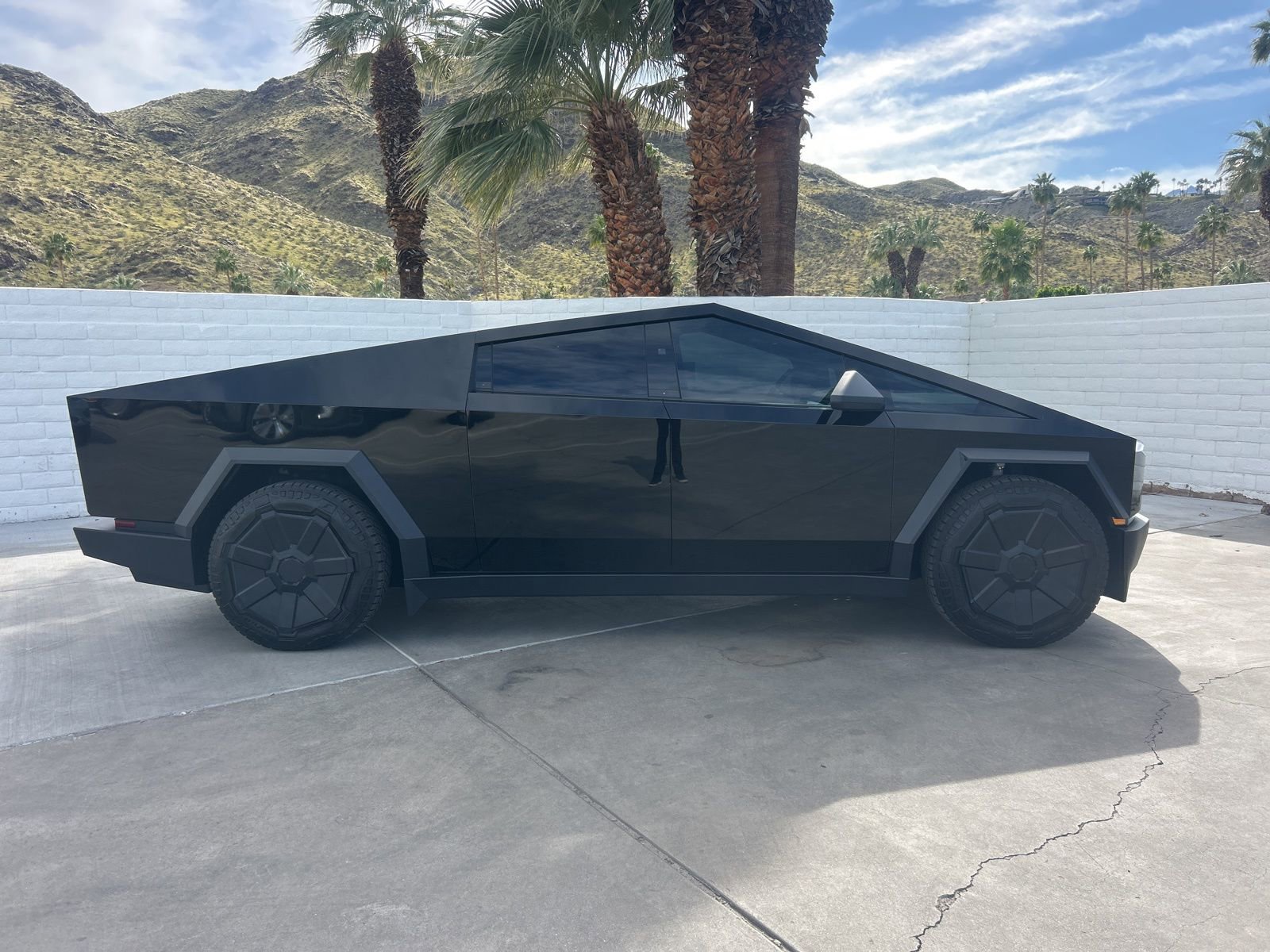 Used 2024 Tesla Cybertruck Cyberbeast image 4