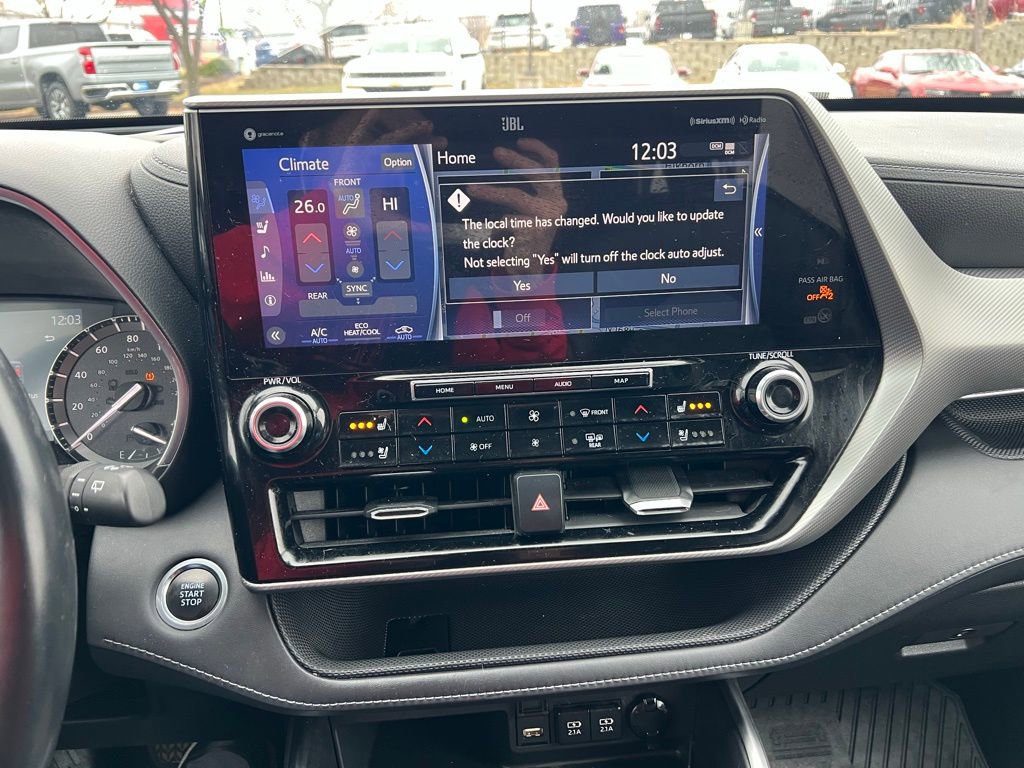 Used 2020 Toyota Highlander Platinum image 37