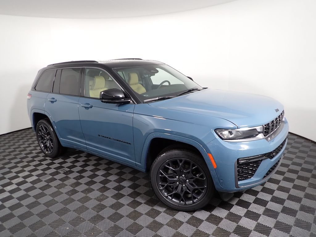 New 2026 Jeep Grand Cherokee Summit w/ Obsidian Package AWD/4WD image 12