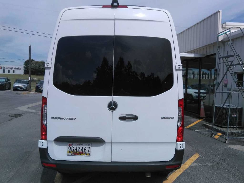 Used 2024 Mercedes-Benz Sprinter 2500 video 3