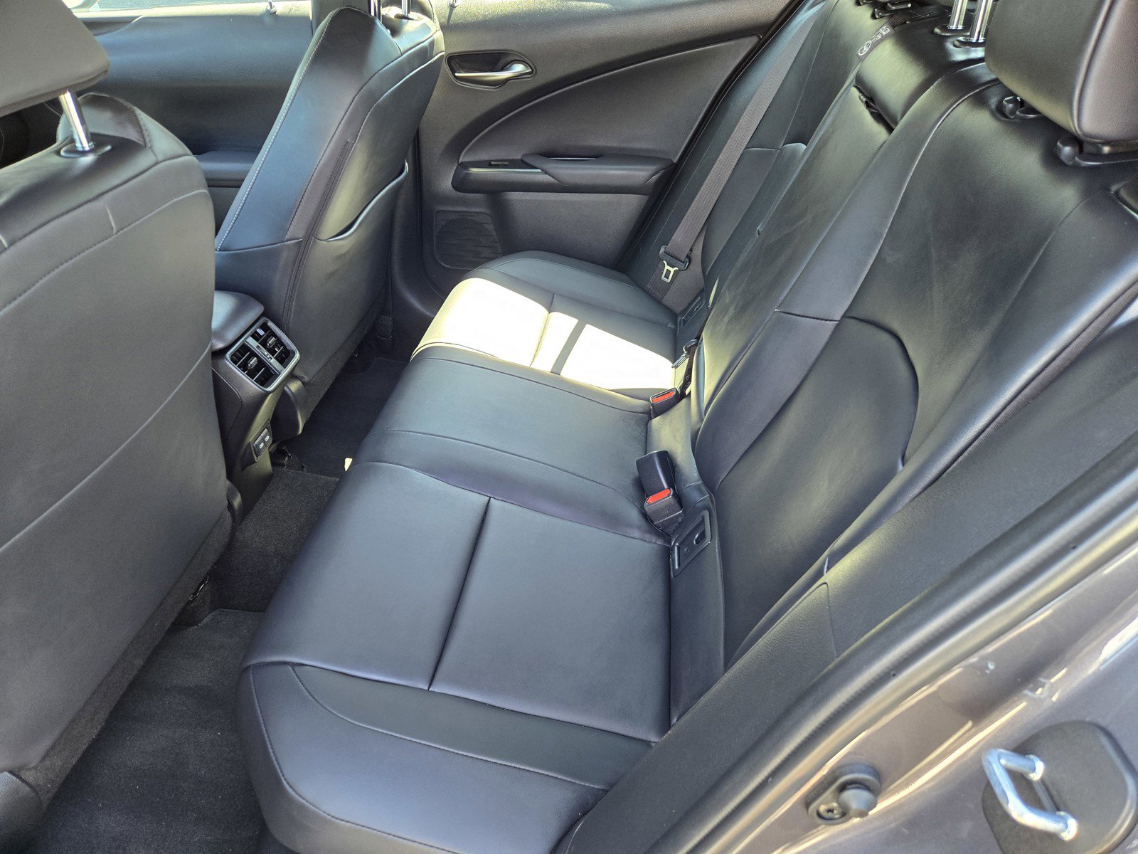 Certified 2025 Lexus UX 300h FWD image 12