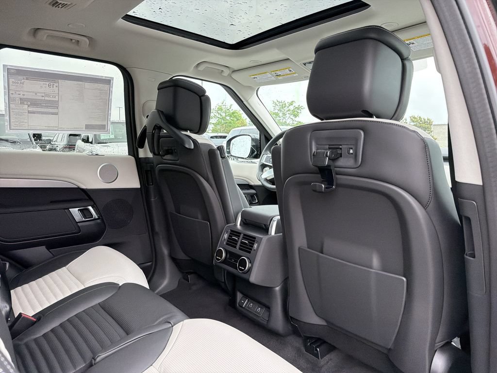 New 2026 Land Rover Discovery Limited Edition AWD/4WD image 15