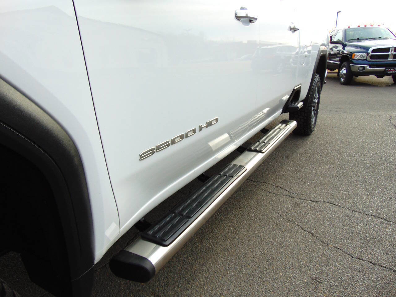 Used 2021 GMC Sierra 3500 SLT w/ SLT Convenience Package image 67