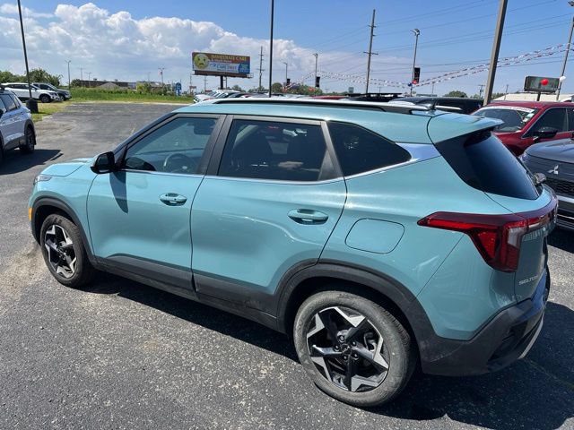 Certified 2024 Kia Seltos EX AWD/4WD image 3