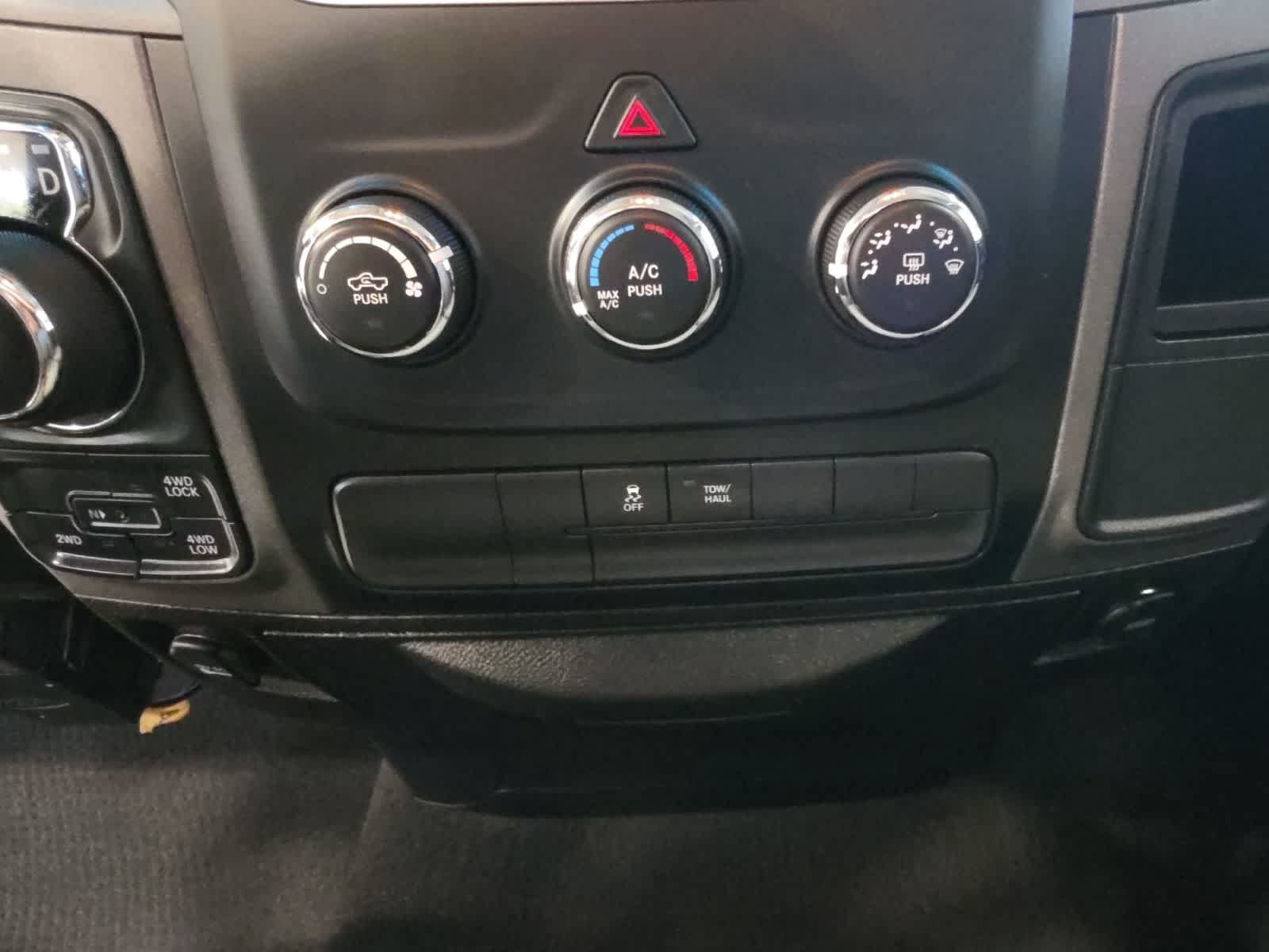 Used 2019 RAM 1500 Express w/ Express Value Package AWD/4WD image 20