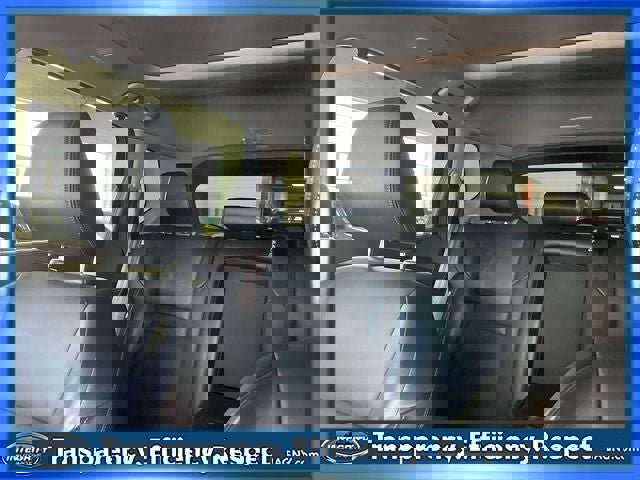 Used 2023 Nissan Rogue SV w/ SV Premium B Package image 32