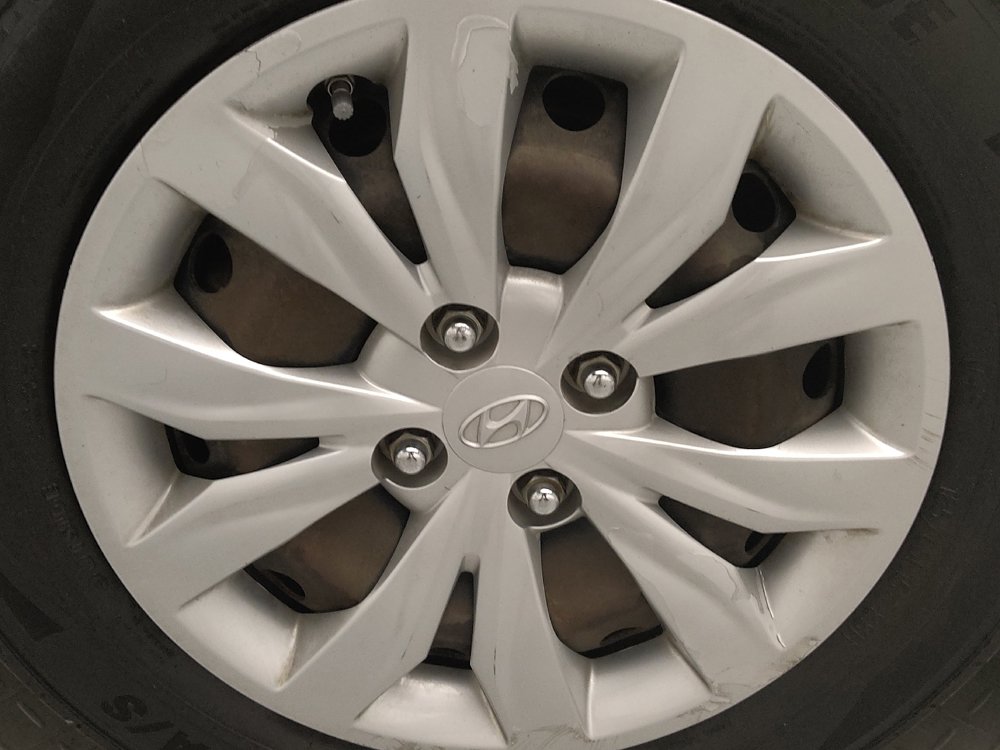 Used 2020 Hyundai Accent SE FWD image 31