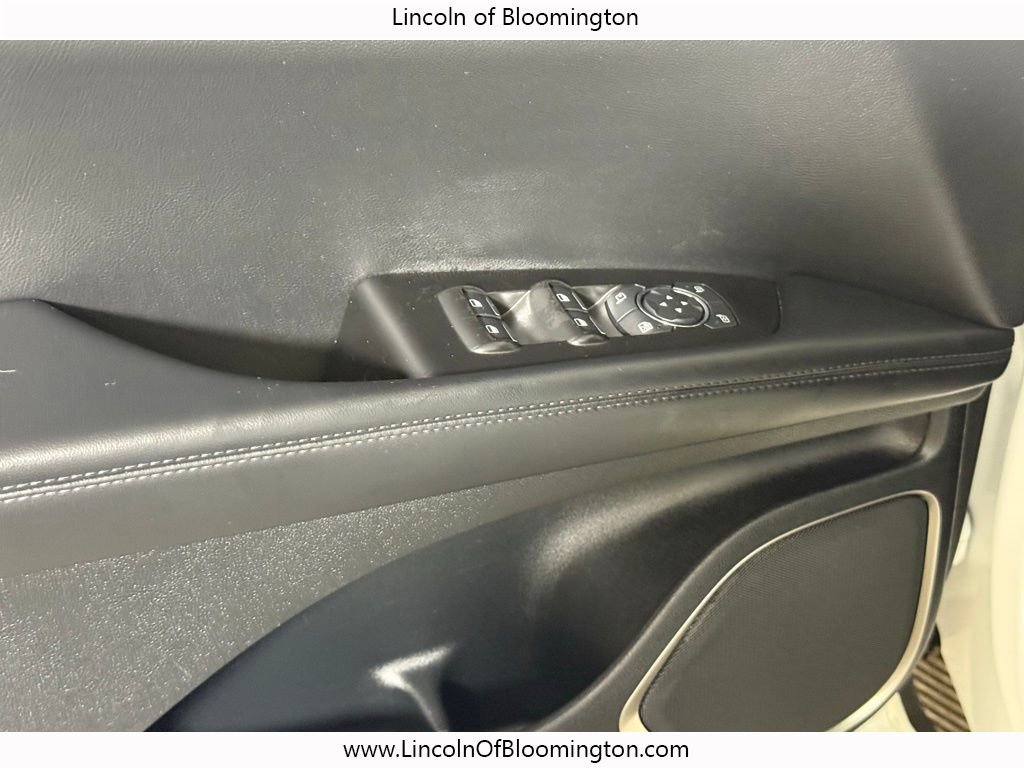 Certified 2022 Lincoln Nautilus Reserve w/ Equipment Group 201A image 21