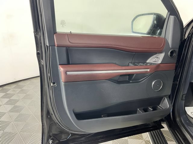 Certified 2022 Ford Expedition Max Limited w/ Equipment Group 302A AWD/4WD image 17