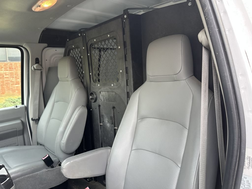 Used 2011 Ford E-250 and Econoline 250 w/ PWR Group RWD image 15
