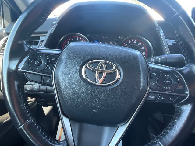 Used 2021 Toyota Camry XSE FWD image 13