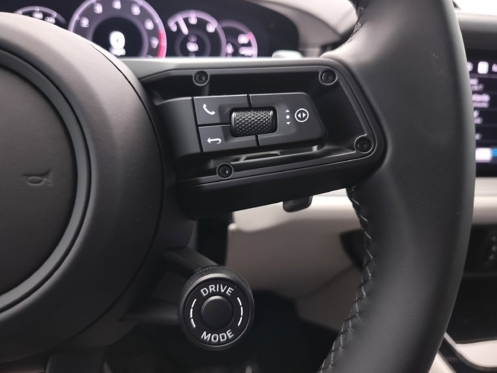New 2026 Porsche Cayenne Coupe AWD/4WD image 10