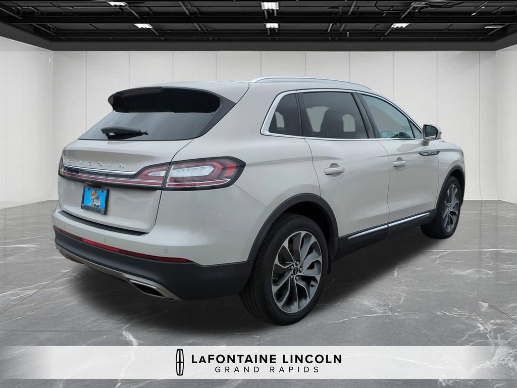 Certified 2023 Lincoln Nautilus Reserve image 5