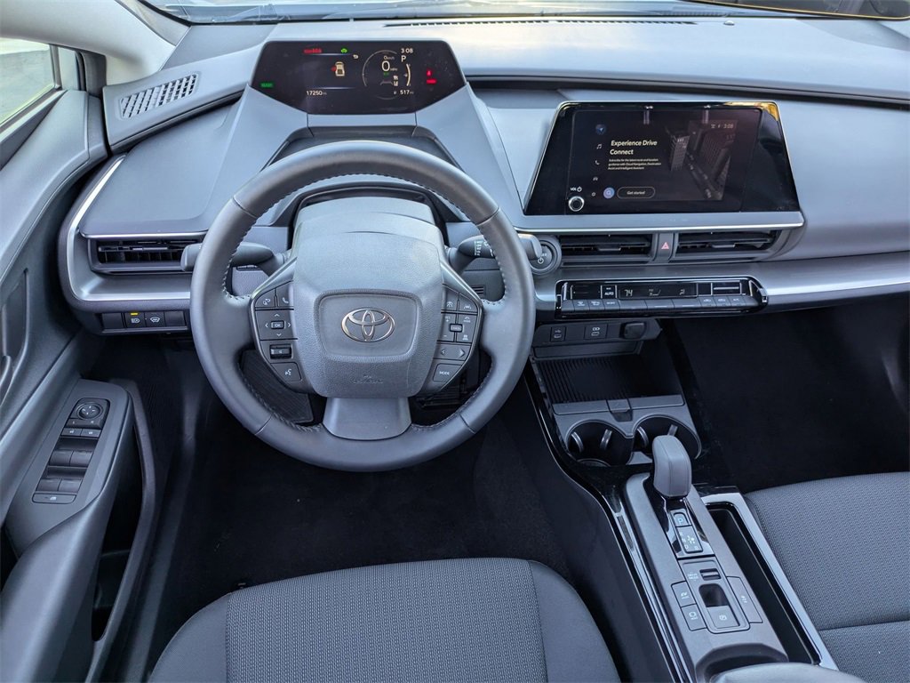 Used 2025 Toyota Prius LE image 25