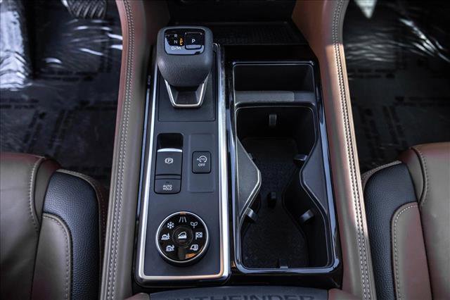 Used 2023 Nissan Pathfinder Platinum image 20