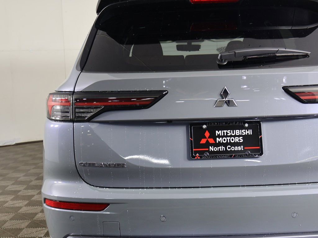 New 2026 Mitsubishi Outlander SEL AWD/4WD image 19