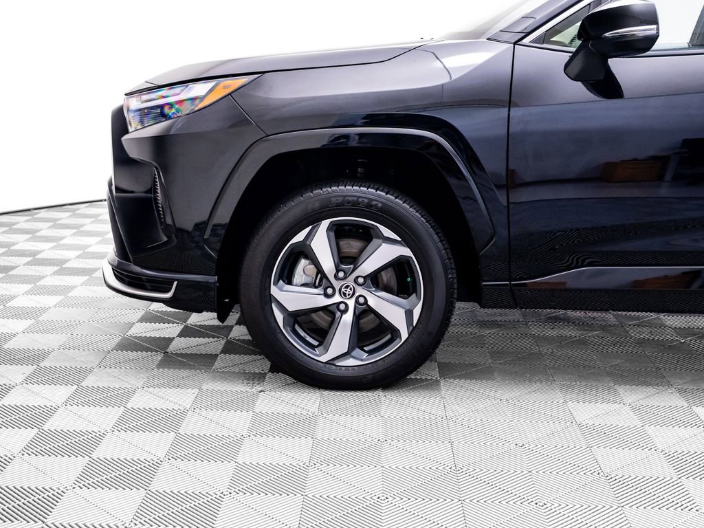 Used 2025 Toyota RAV4 SE AWD/4WD image 35