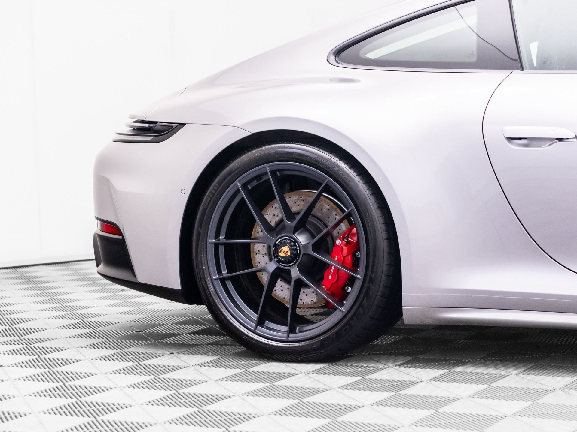 Certified 2026 Porsche 911 Carrera GTS RWD image 34