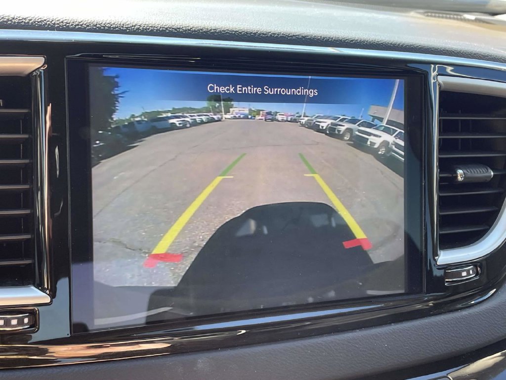 Certified 2023 Chrysler Pacifica Touring-L FWD image 36