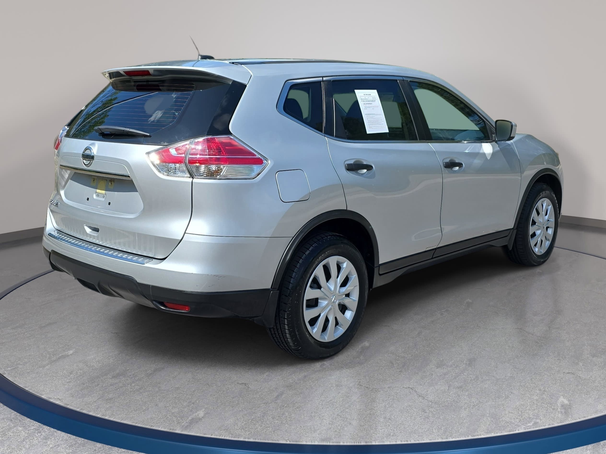 Used 2016 Nissan Rogue S image 5