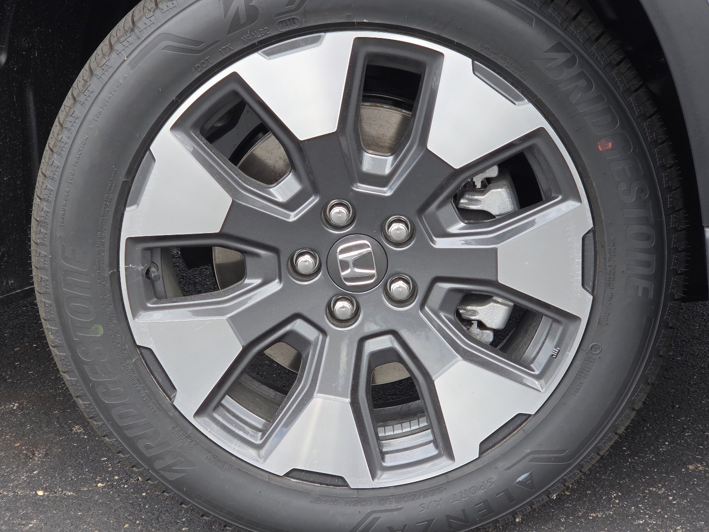 New 2026 Honda Pilot Touring image 11