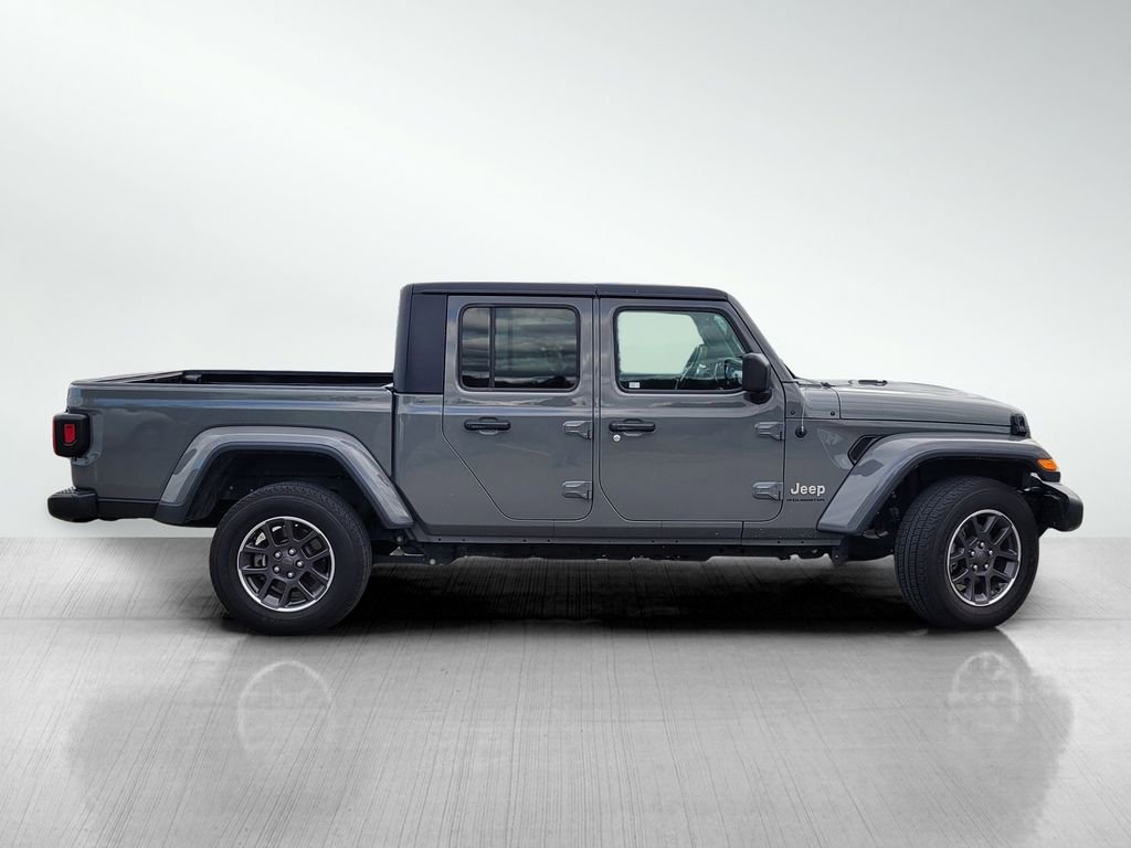 Used 2023 Jeep Gladiator Overland image 3