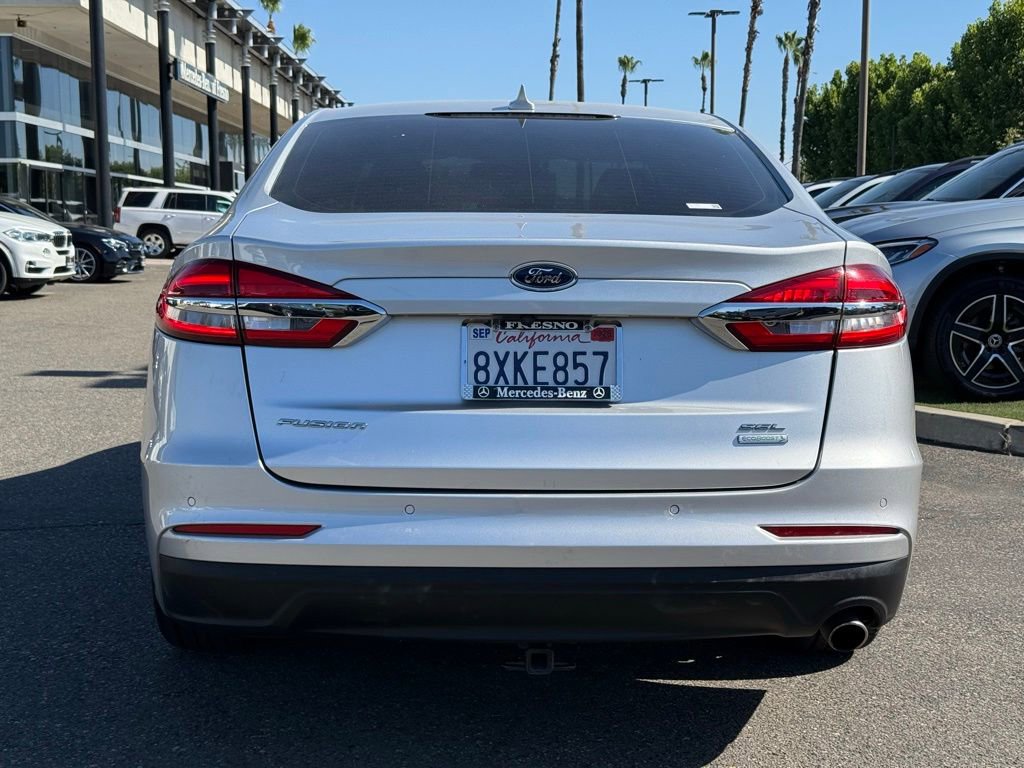 Used 2019 Ford Fusion SEL FWD image 16