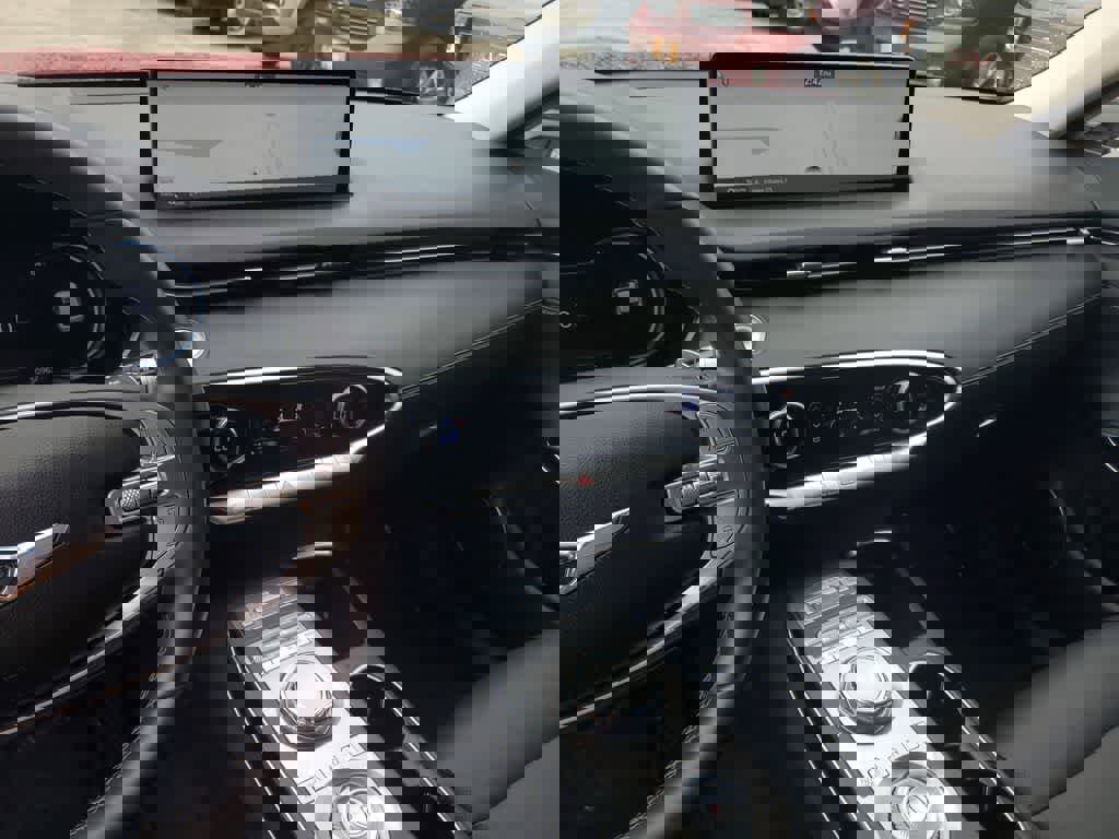 Used 2025 Genesis GV70 2.5T image 30