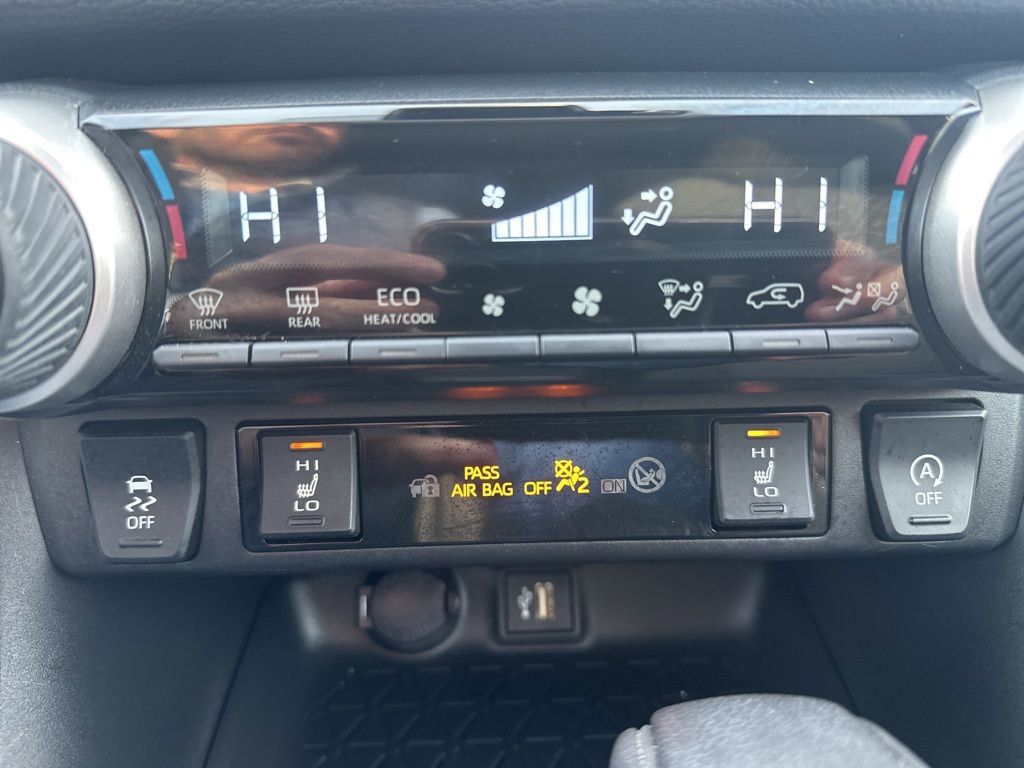 Used 2023 Toyota RAV4 XLE image 25