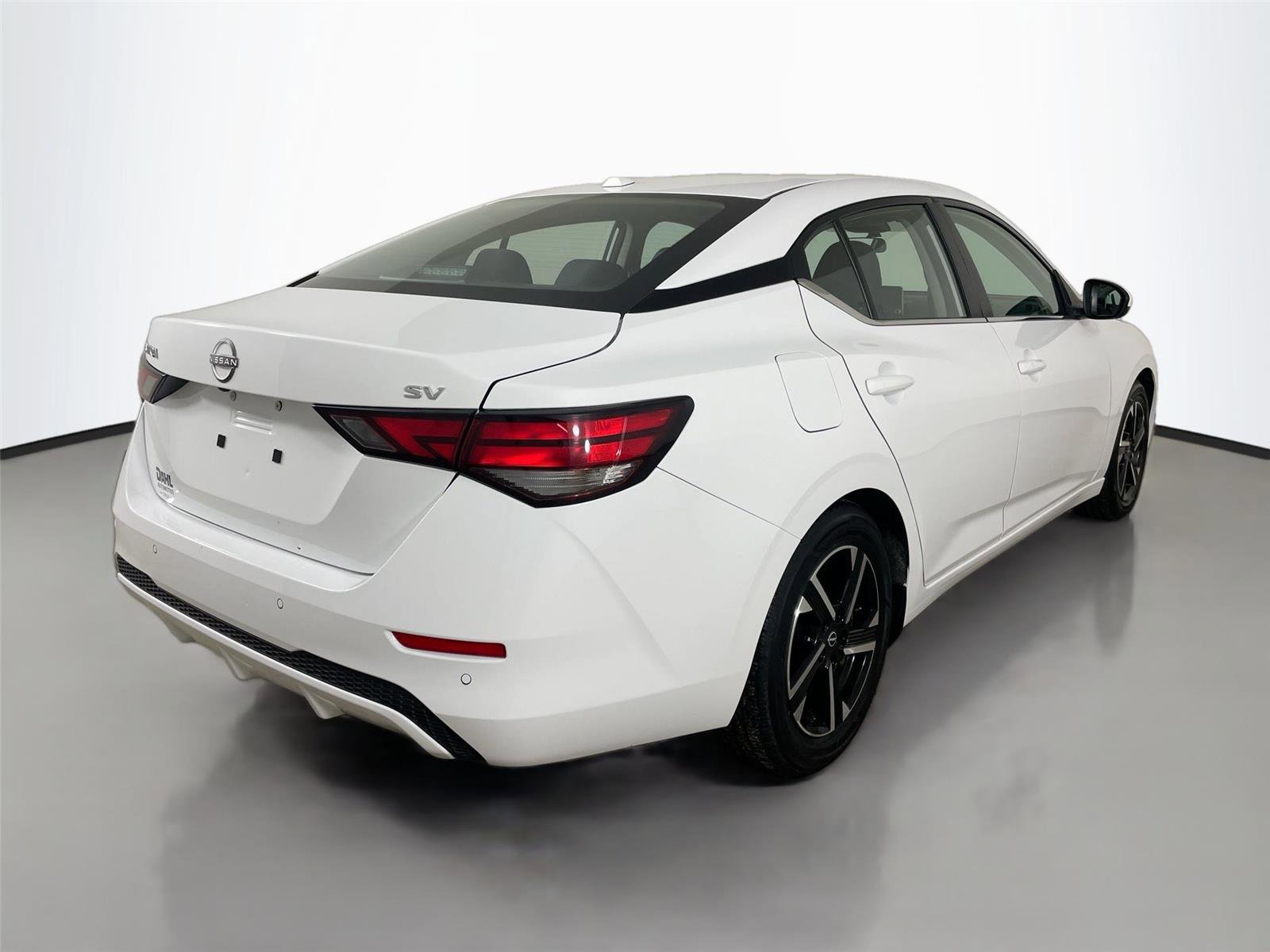 Used 2024 Nissan Sentra SV image 7