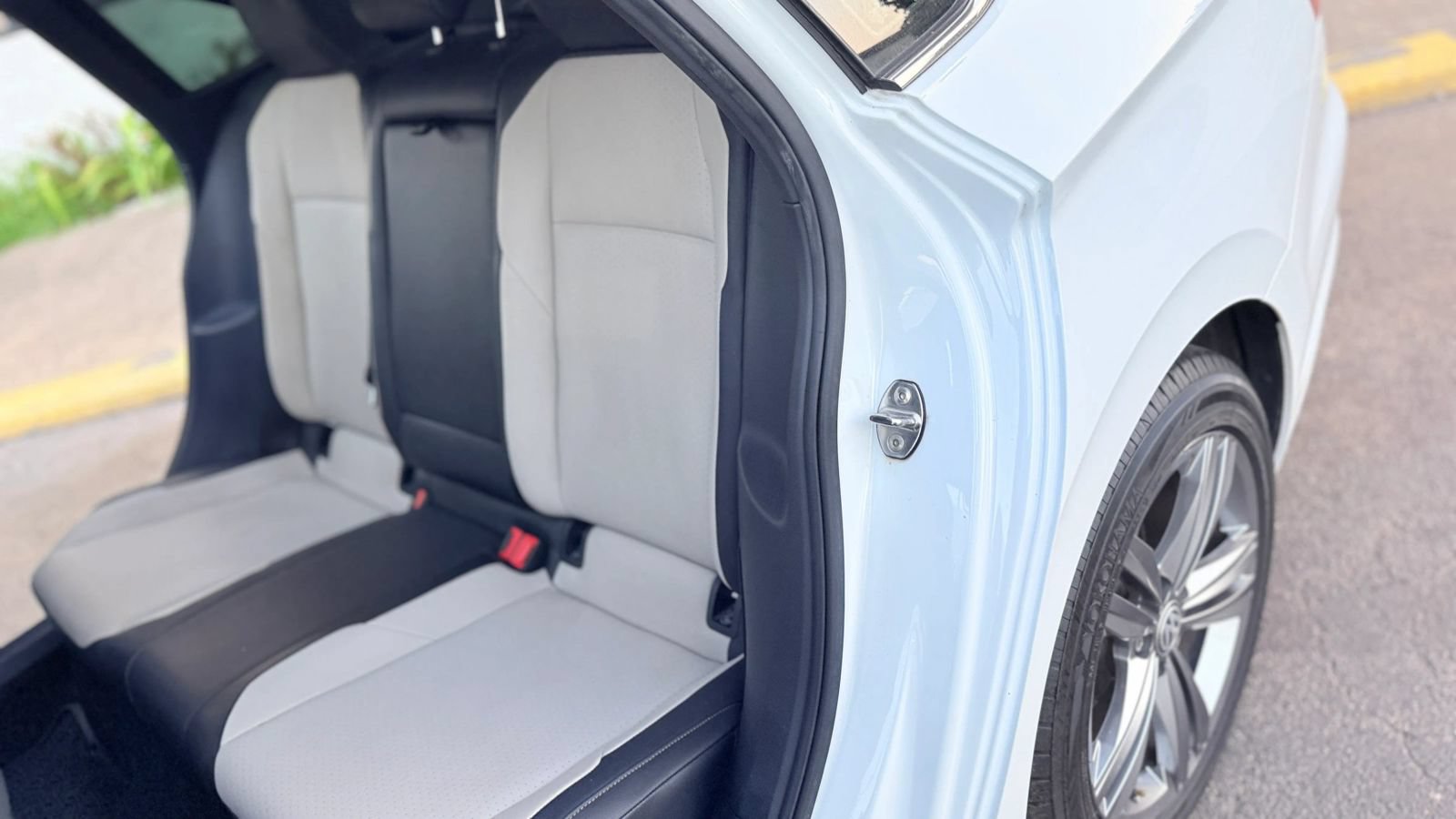 Used 2019 Volkswagen Jetta R-Line FWD image 11