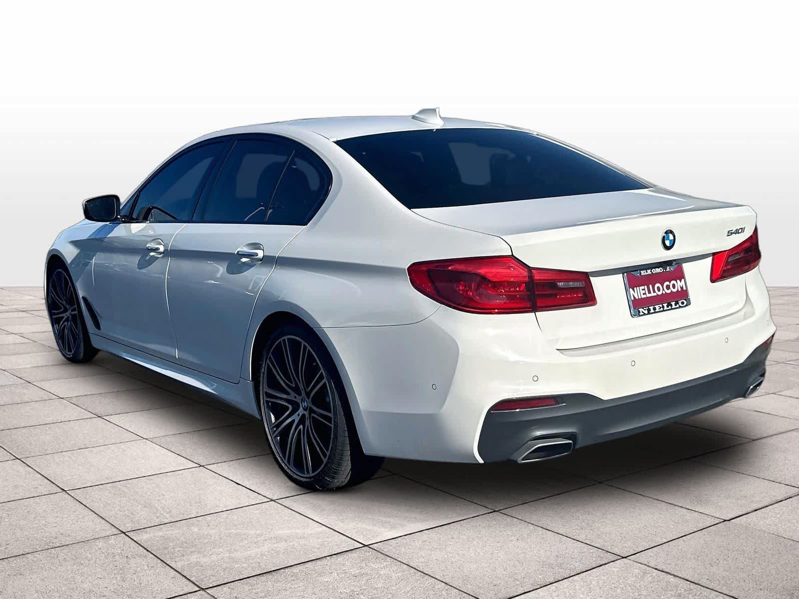 Used 2018 BMW 540i w/ M Sport Package RWD image 7