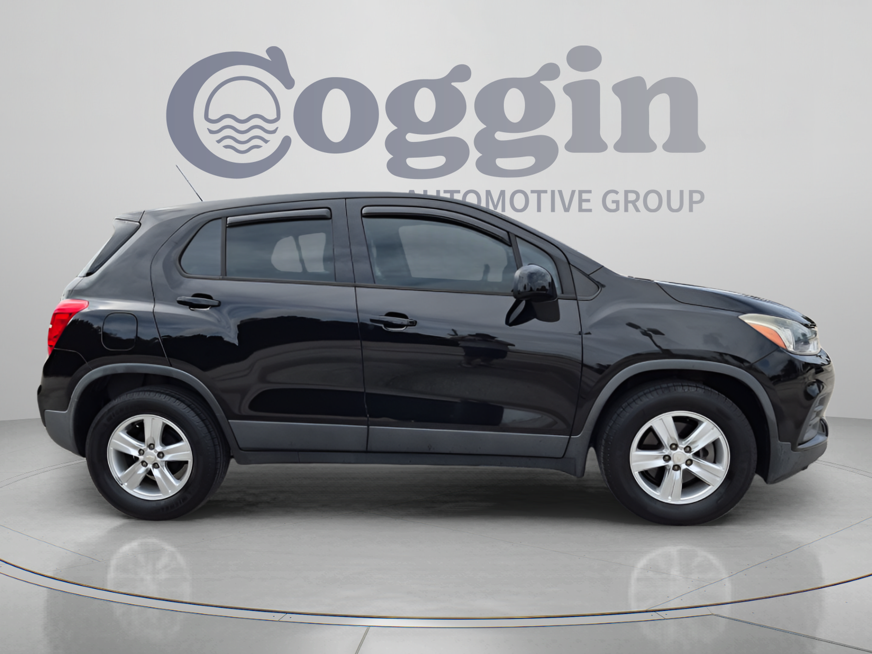 Used 2019 Chevrolet Trax LS FWD image 7