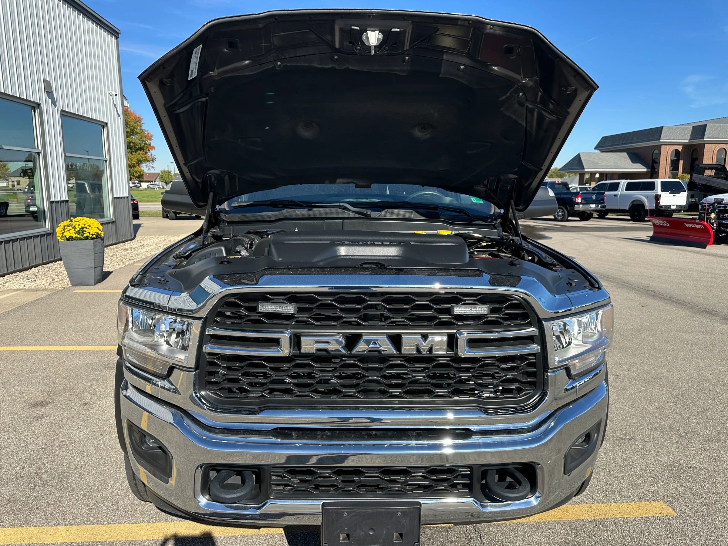 Used 2021 RAM 5500 Tradesman image 36