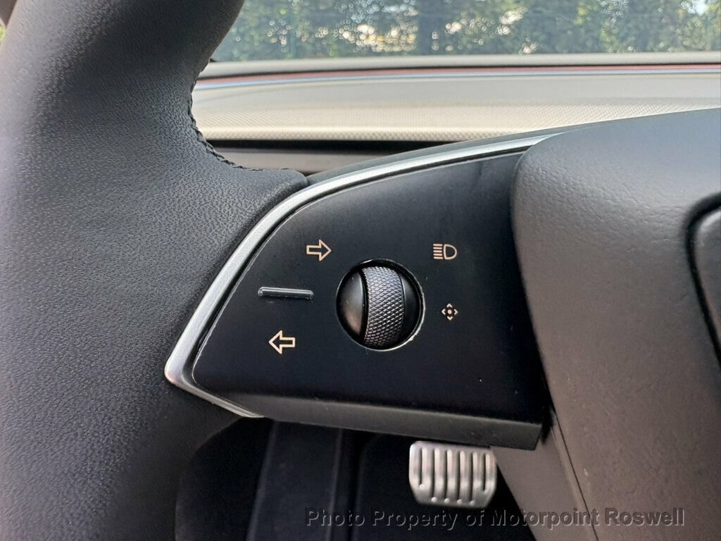 Used 2025 Tesla Model 3 Performance AWD/4WD image 18