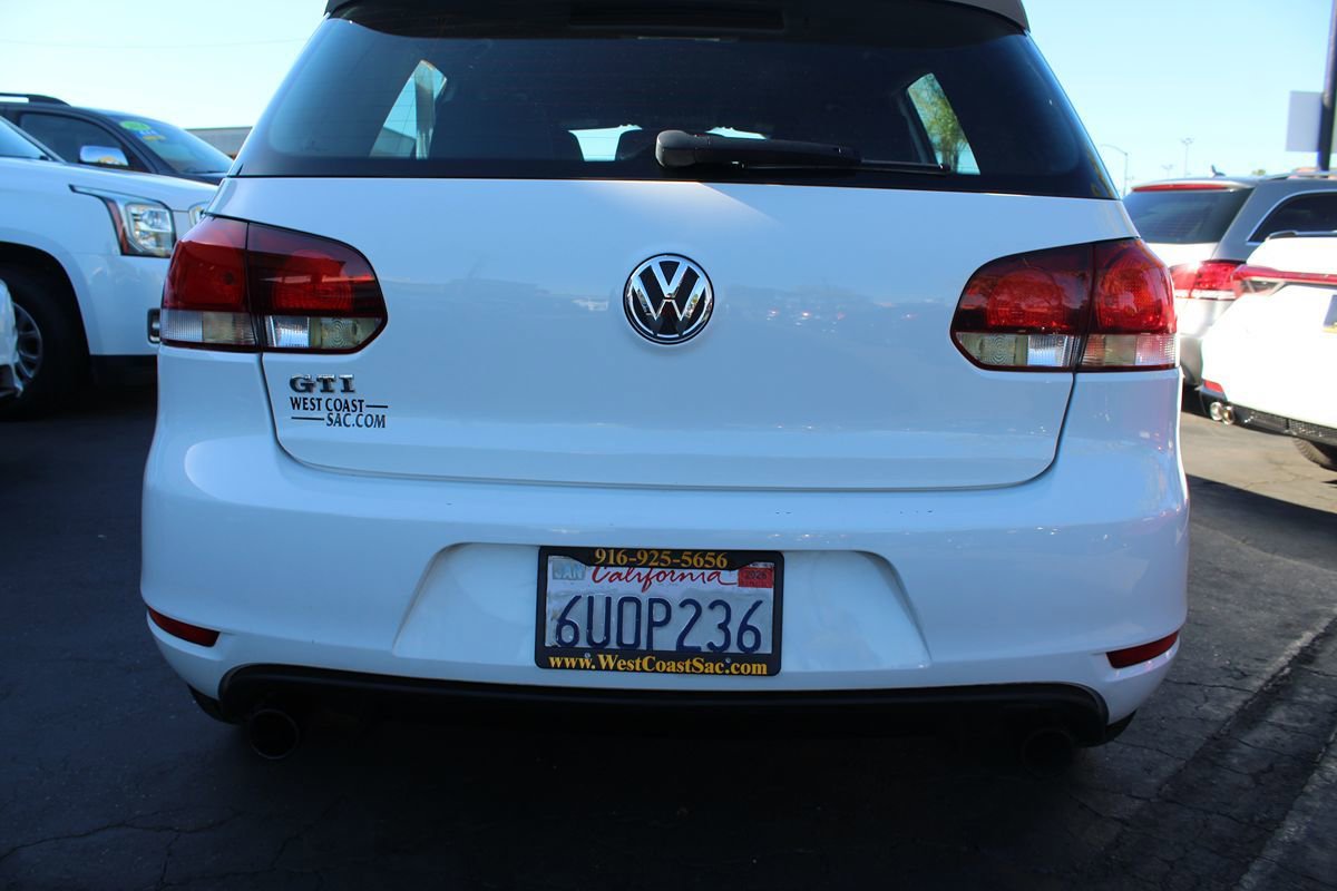 Used 2012 Volkswagen Golf 4-Door FWD image 14