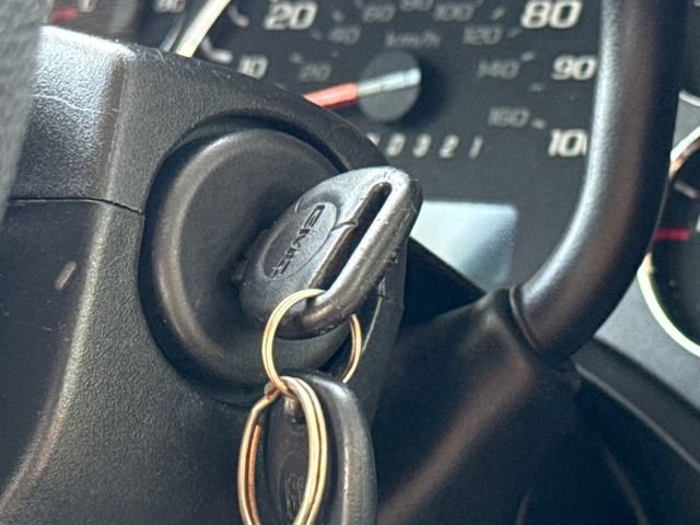 Used 2011 GMC Savana 1500 RWD image 20
