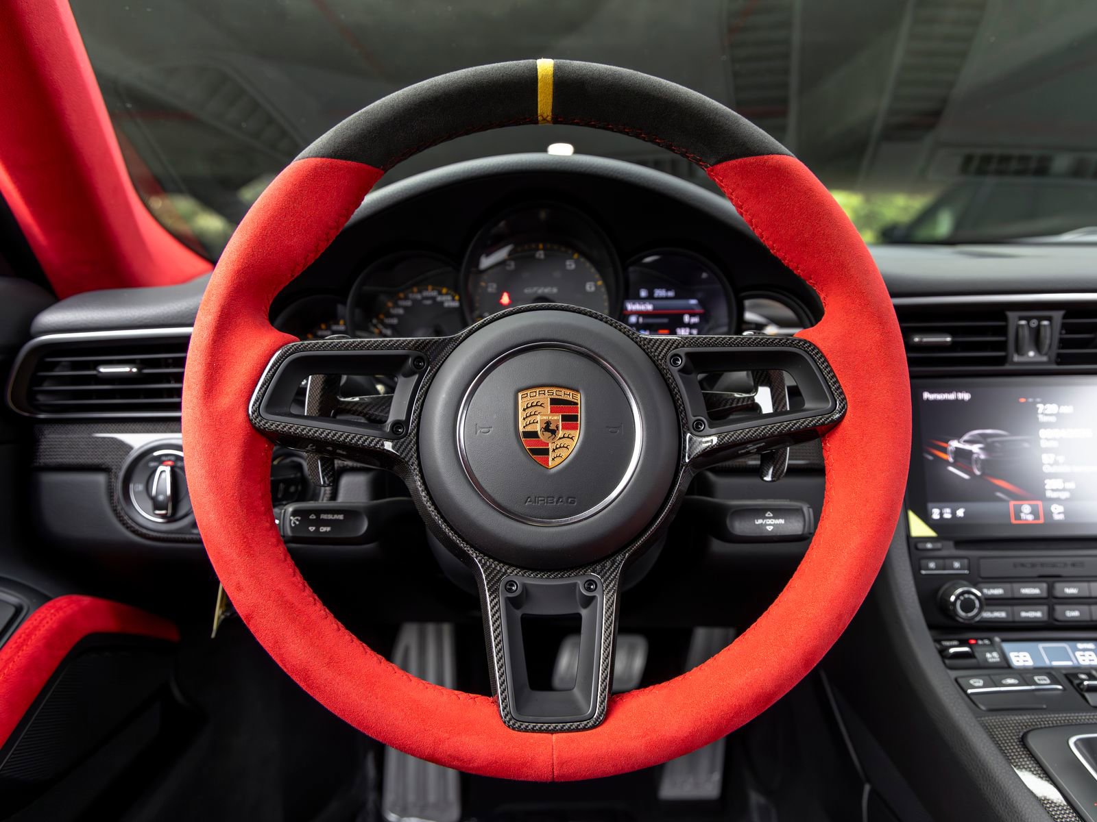 Certified 2018 Porsche 911 GT2 RS RWD image 37